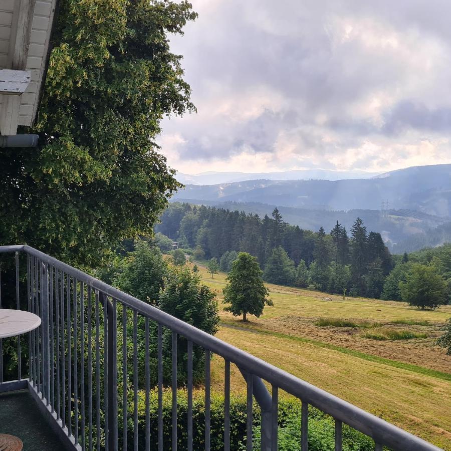 Pension Breitenborn Masserberg Exteriör bild